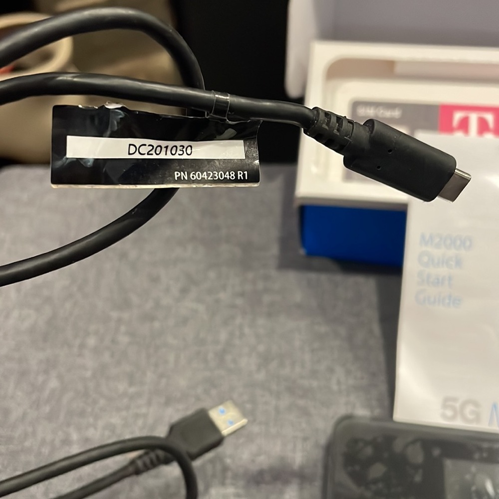 M2000 5G MIFI HOTSPOT - Picture 4 of 5